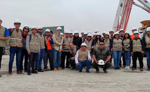 Visita de estudios de alumnos de la Universidad Nacional Mayor de San Marcos